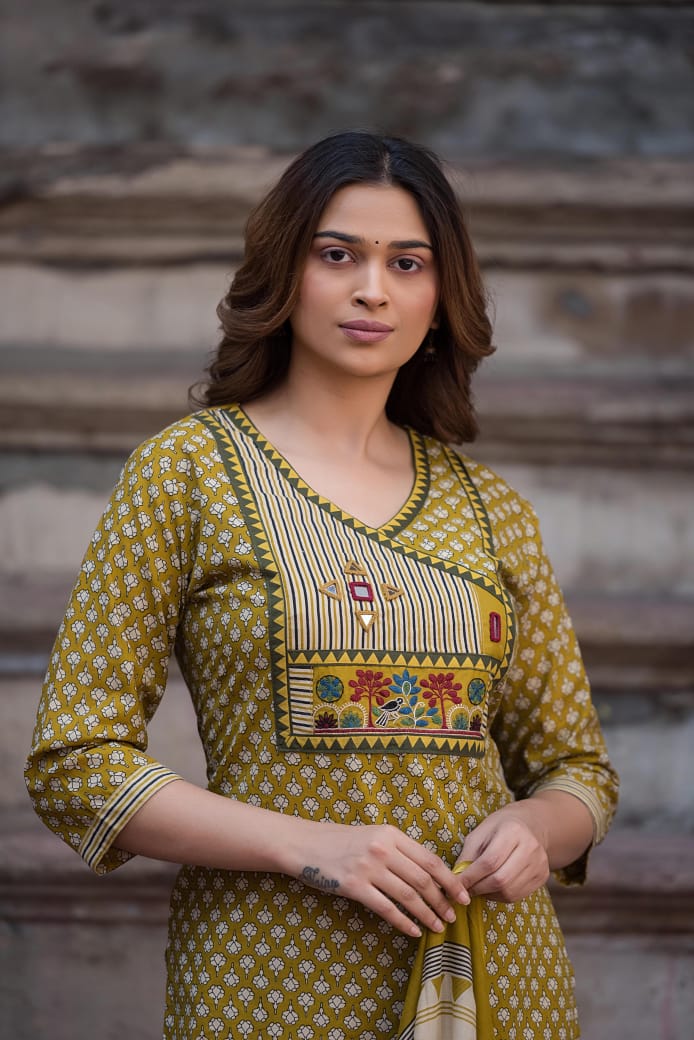 Pure Cotton Angrakha Style Three Piece Dupatta Set CS0357