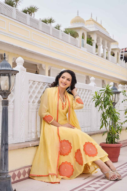 Mul Chanderi With Inner Applique Work Dupatta Set