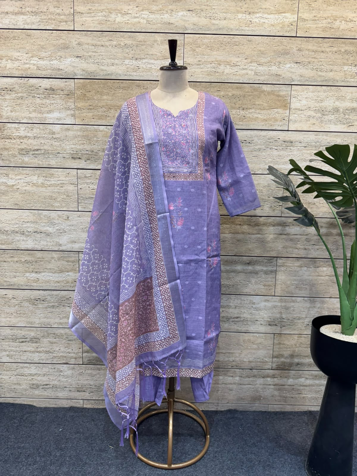 Pure Linen Dupatta Set With Lining LN0025