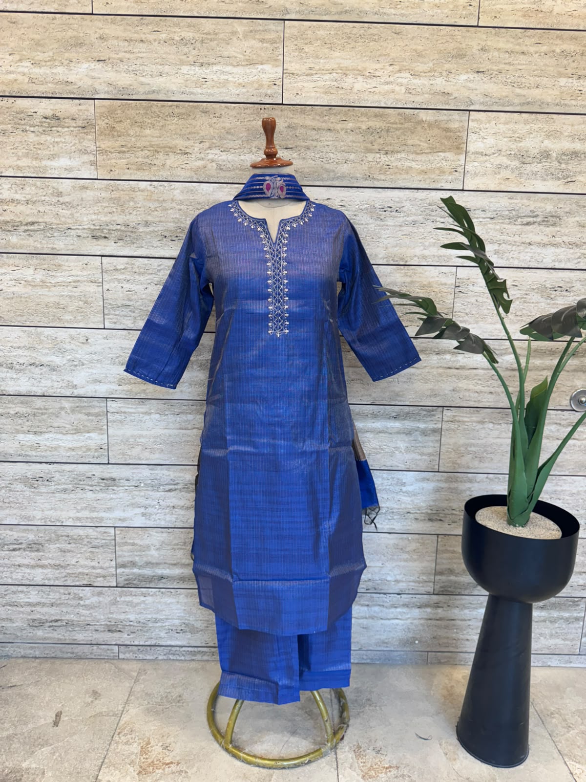 Tissue Simmer Three Piece Dupatta Set