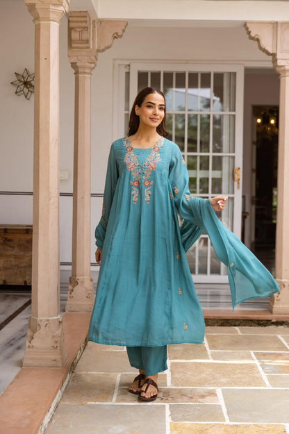 Hand Embridered Mul Chanderi Dupatta Set MLC37