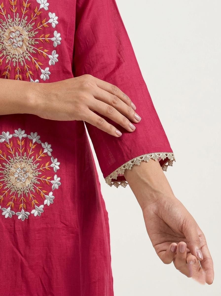 Short length Dupatta set with plazoo in muslin fabric