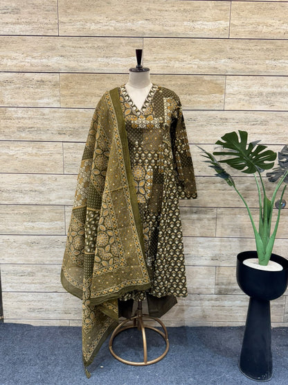 Printed A Line Dupatta Set In Cotton Fabric CS0412